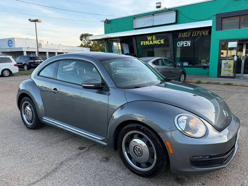 2012 Volkswagen A5 Beetle - Image 4 of 17