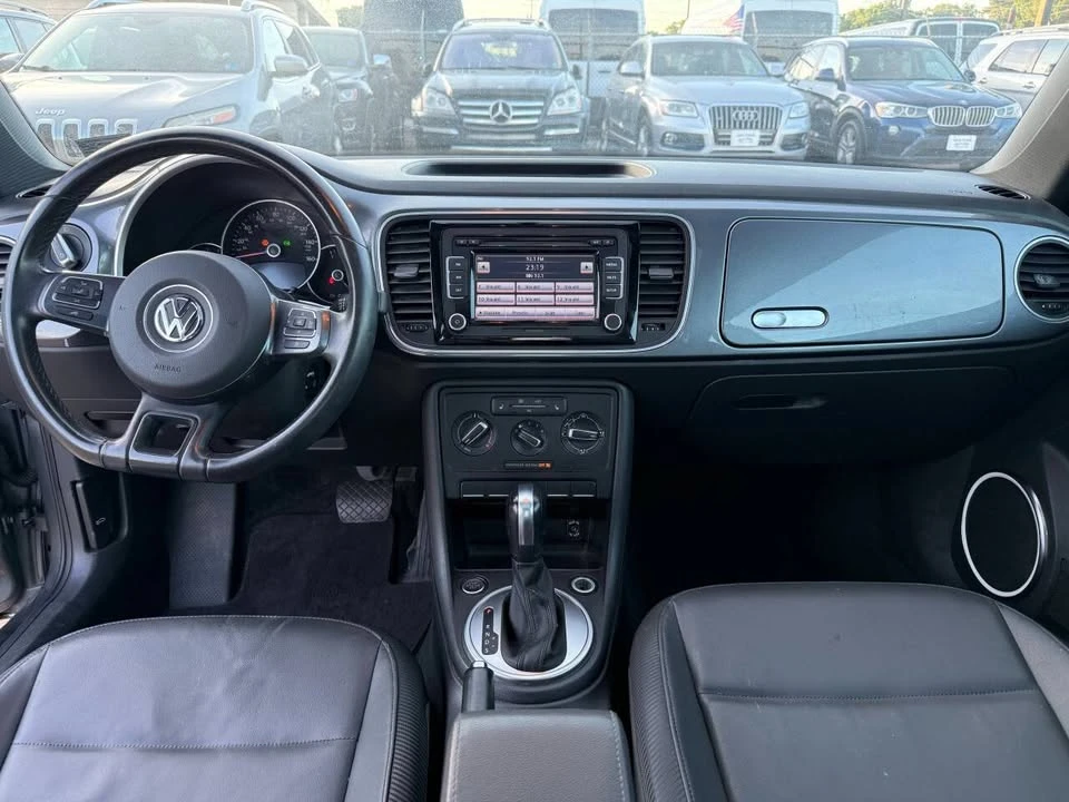 2012 Volkswagen A5 Beetle - Image 12 of 17