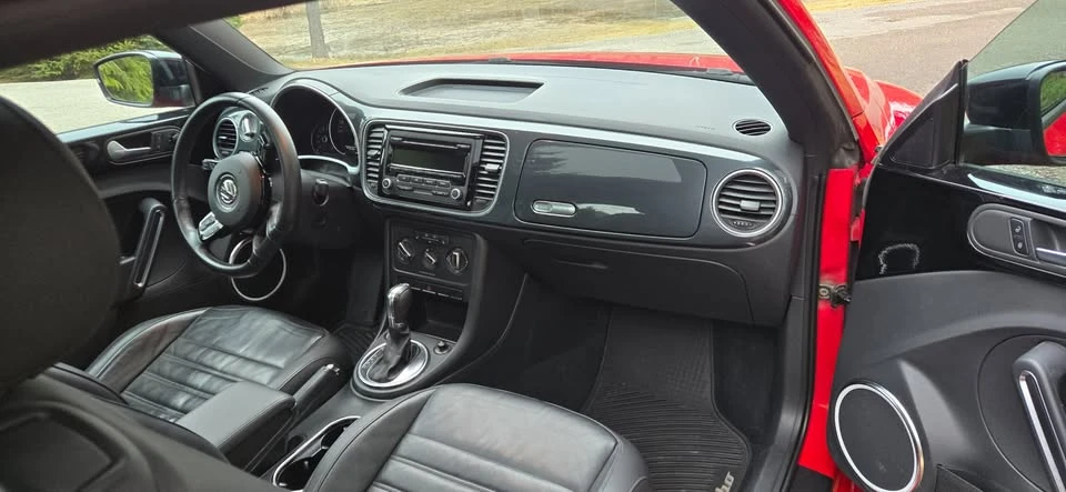 2012 Volkswagen A5 Beetle - Image 17 of 17