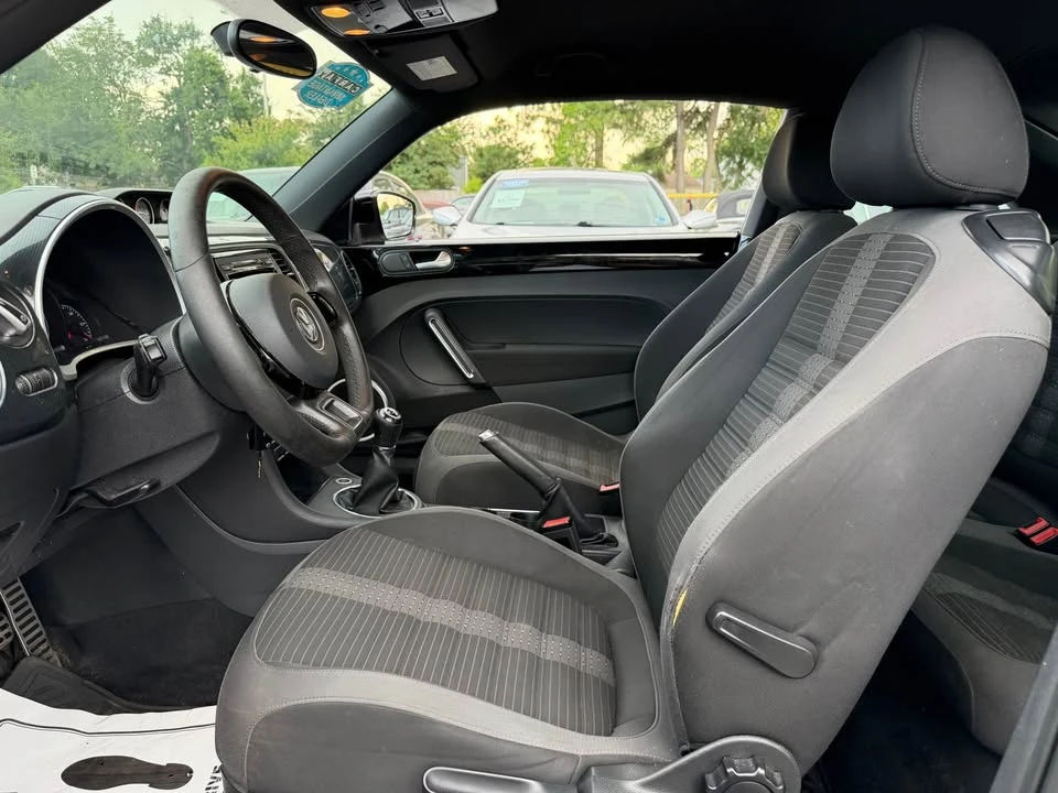 2012 Volkswagen A5 Beetle - Image 11 of 20