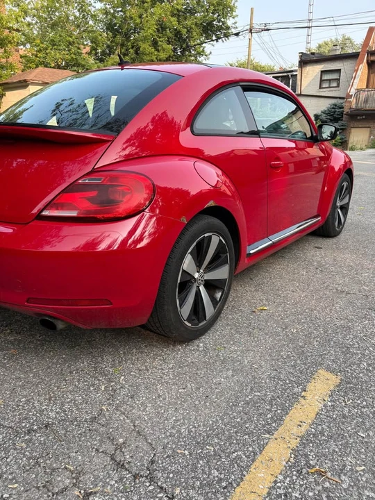 2012 Volkswagen A5 Beetle - Image 2 of 10