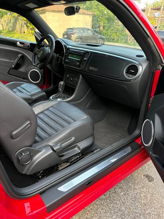 2012 Volkswagen A5 Beetle - Image 9 of 10