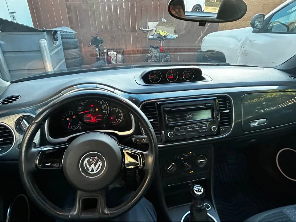 2012 Volkswagen A5 Beetle - Image 9 of 10