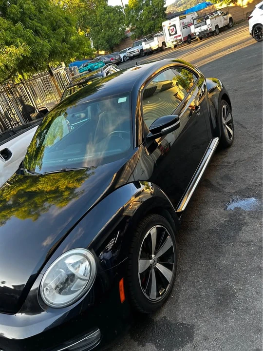 2012 Volkswagen A5 Beetle - Image 4 of 10