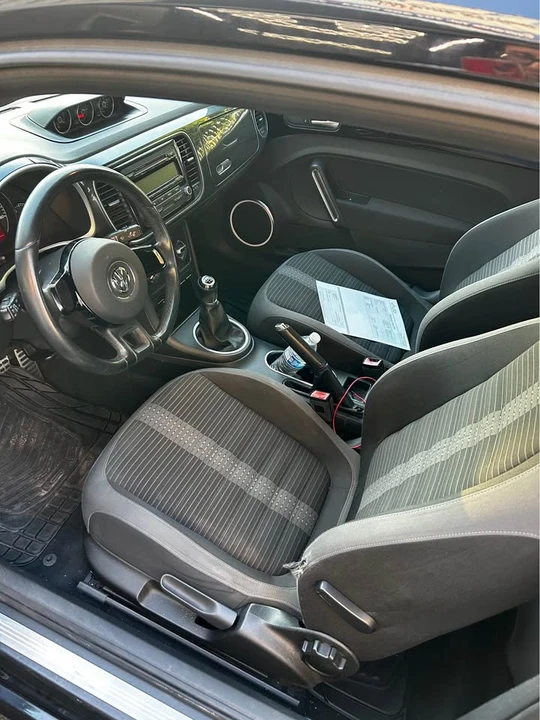 2012 Volkswagen A5 Beetle - Image 8 of 10