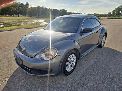 2012 Volkswagen Beetle 1.8T Classic Hatchback 2D