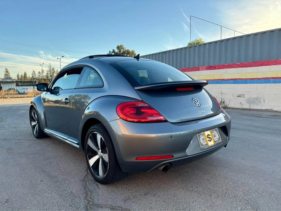 2012 Volkswagen A5 Beetle - Image 12 of 13