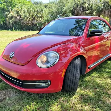 2012 Volkswagen Beetle 1.8T Hatchback 2D