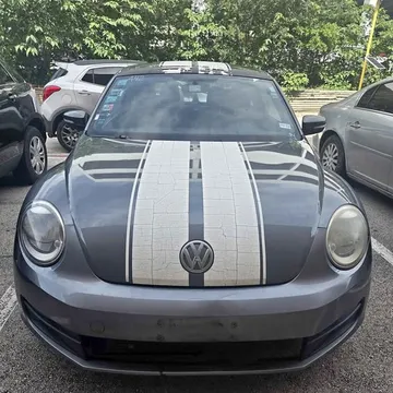 2012 Volkswagen Beetle 1.8T Hatchback 2D