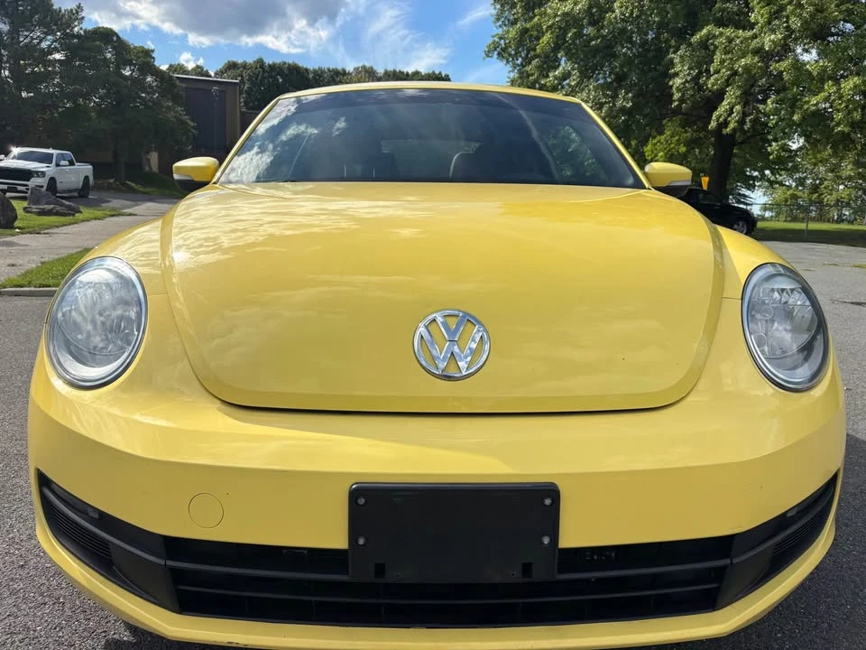 2012 Volkswagen A5 Beetle - Image 9 of 16