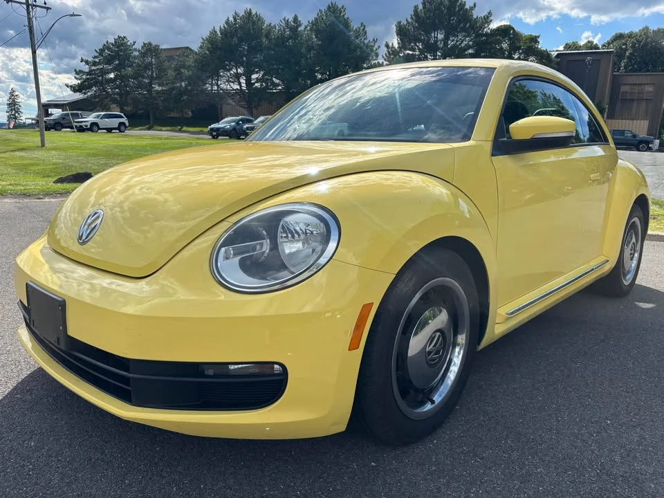 2012 Volkswagen A5 Beetle - Image 7 of 16