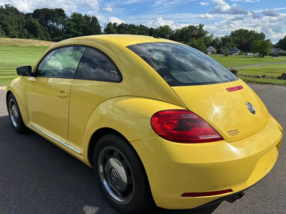 2012 Volkswagen A5 Beetle - Image 4 of 16