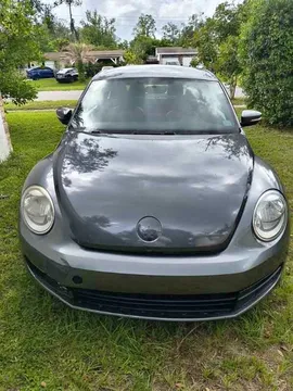 2012 Volkswagen Beetle 1.8T Hatchback 2D