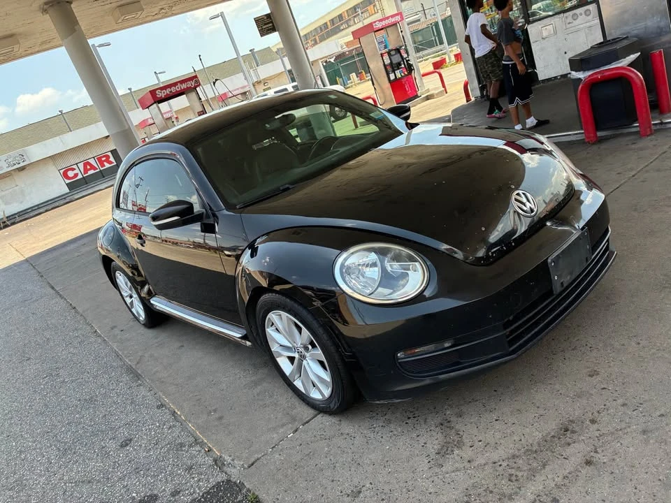 2012 Volkswagen A5 Beetle - Image 6 of 7