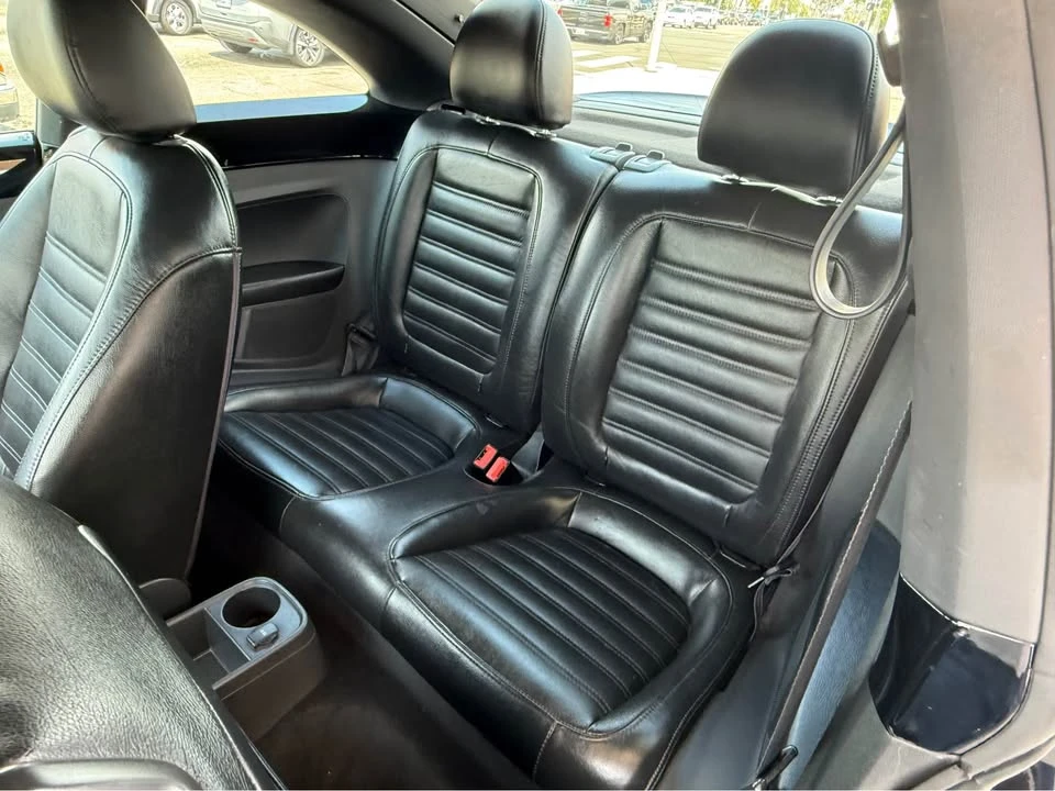 2012 Volkswagen A5 Beetle - Image 9 of 11
