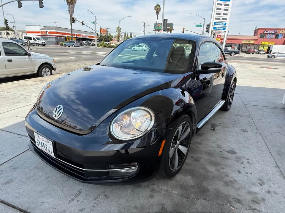 2012 Volkswagen A5 Beetle - Image 2 of 11