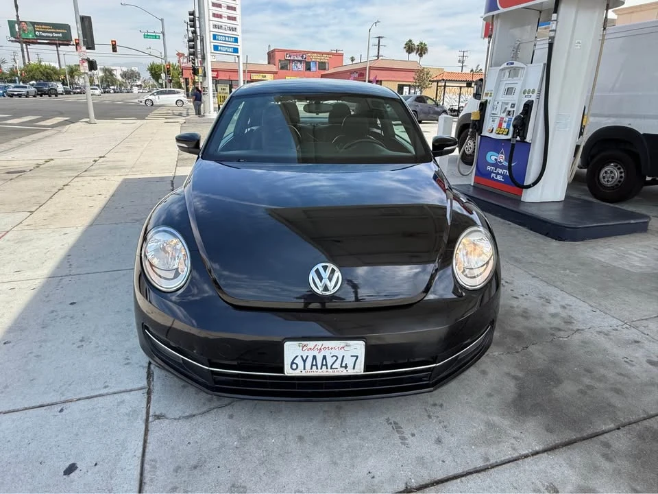 2012 Volkswagen A5 Beetle - Image 6 of 11
