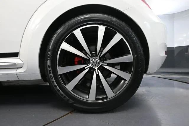 2012 Volkswagen A5 Beetle - Image 11 of 20
