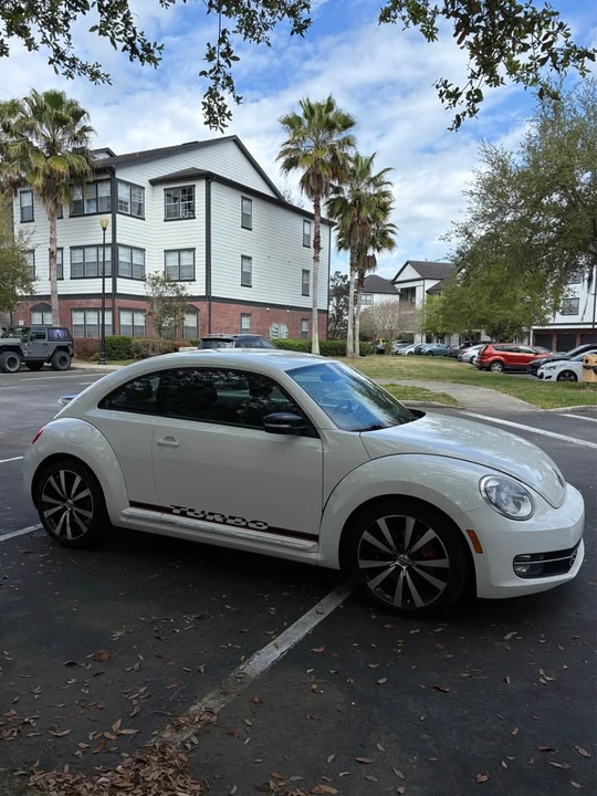 2012 Volkswagen A5 Beetle - Image 2 of 9