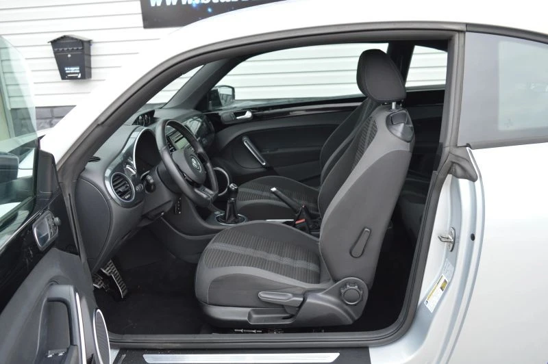 2012 Volkswagen A5 Beetle - Image 10 of 12