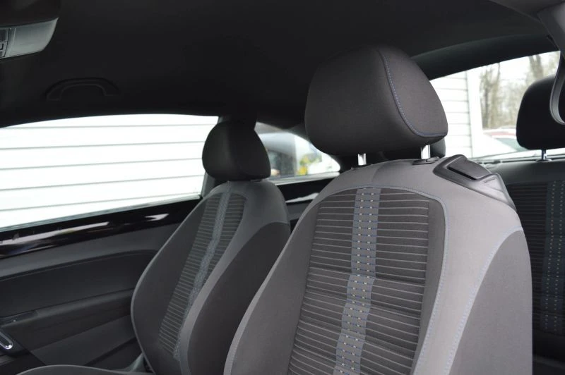 2012 Volkswagen A5 Beetle - Image 11 of 12