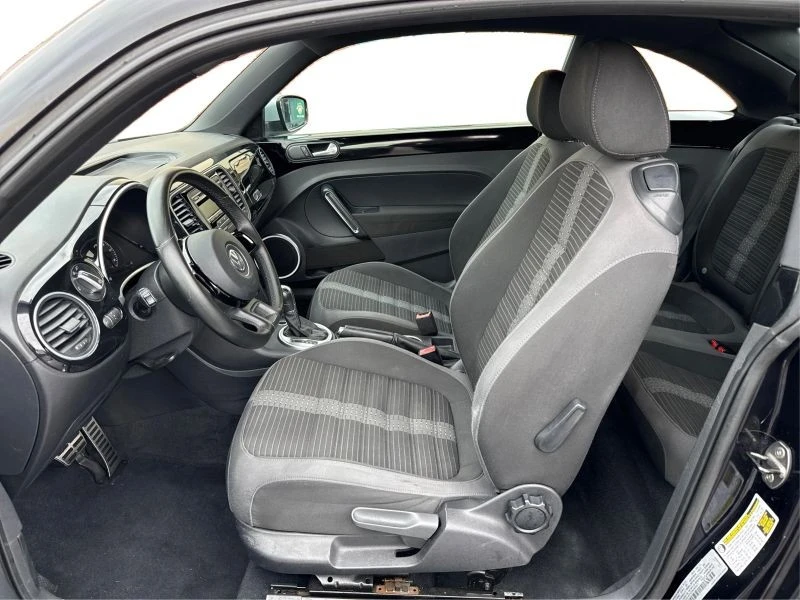 2012 Volkswagen A5 Beetle - Image 9 of 12