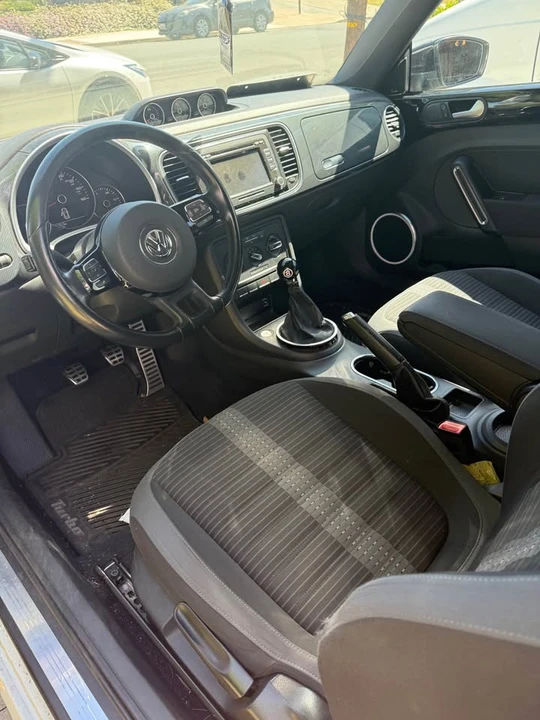 2012 Volkswagen A5 Beetle - Image 7 of 19