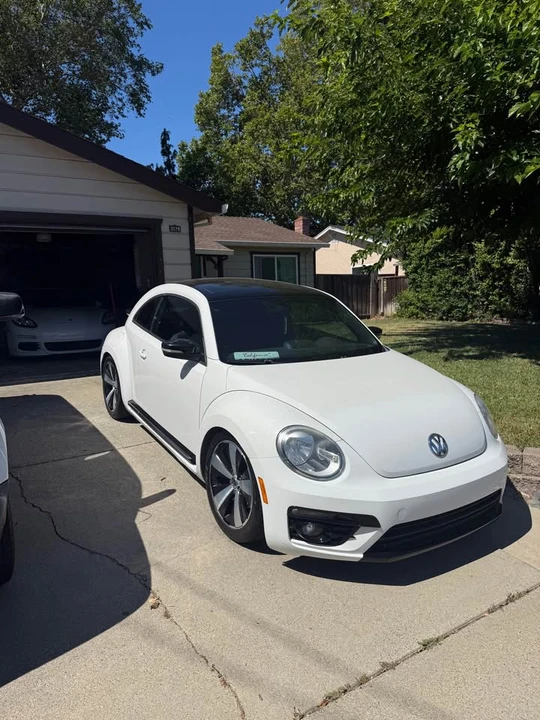 2012 Volkswagen A5 Beetle - Image 2 of 19