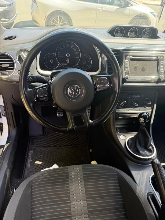 2012 Volkswagen A5 Beetle - Image 10 of 19