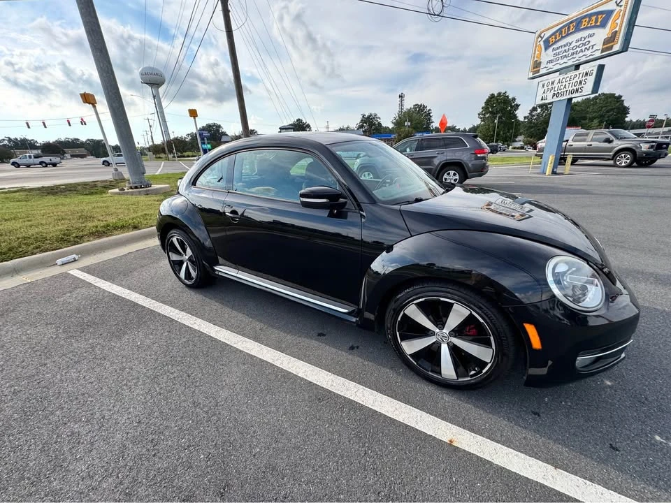 2012 Volkswagen A5 Beetle - Image 8 of 12