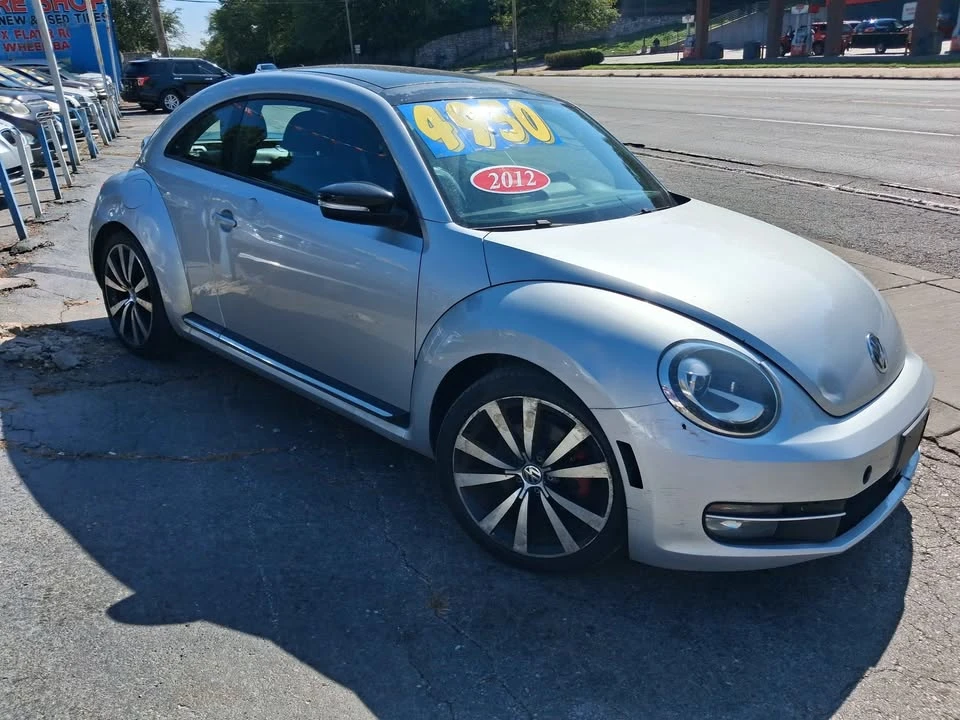 2012 Volkswagen A5 Beetle - Image 2 of 6