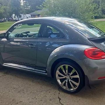 2012 Volkswagen Beetle 2.0T Final Edition SE Hatchback 2D
