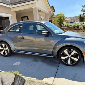 2012 Volkswagen Beetle 2.0T S