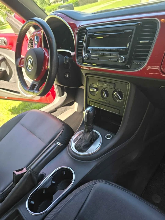 2012 Volkswagen A5 Beetle - Image 10 of 11