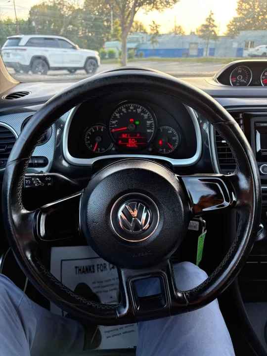 2012 Volkswagen A5 Beetle - Image 11 of 12