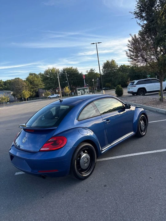 2012 Volkswagen A5 Beetle - Image 3 of 12