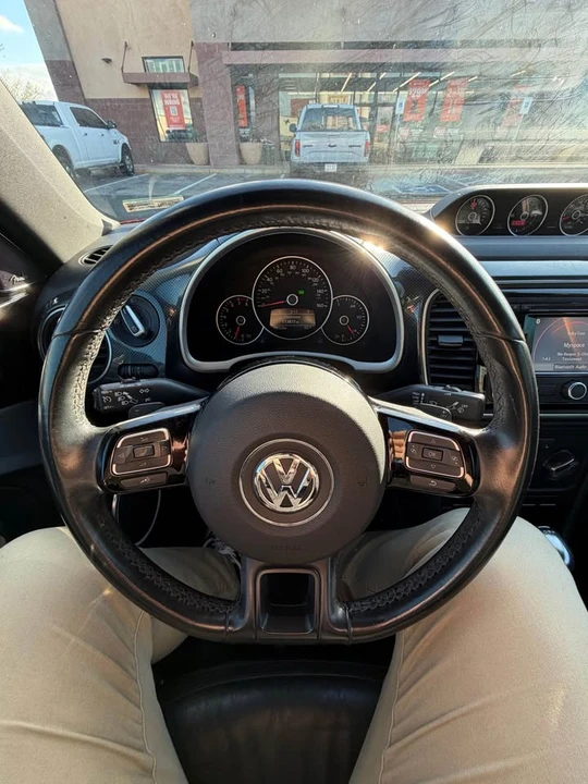2012 Volkswagen A5 Beetle - Image 9 of 11
