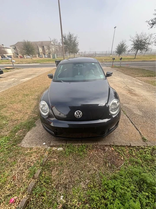 2012 Volkswagen A5 Beetle - Image 2 of 4