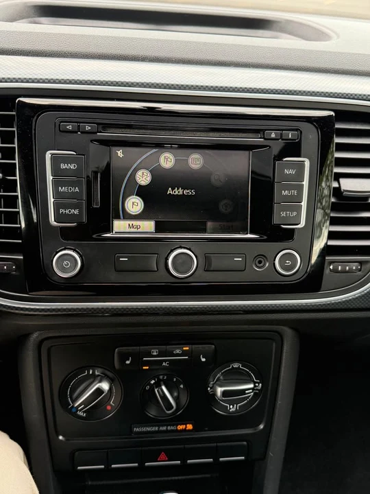 2012 Volkswagen A5 Beetle - Image 17 of 18