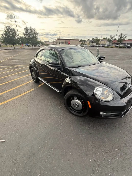 2012 Volkswagen A5 Beetle - Image 2 of 18