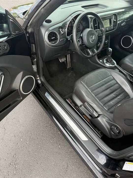 2012 Volkswagen A5 Beetle - Image 10 of 18