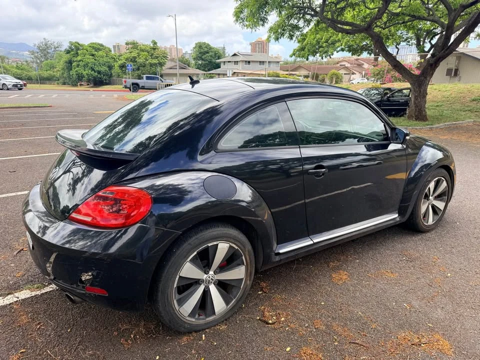 2012 Volkswagen A5 Beetle - Image 3 of 10