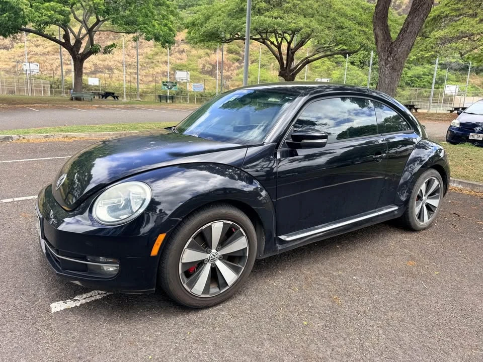 2012 Volkswagen A5 Beetle - Image 6 of 10