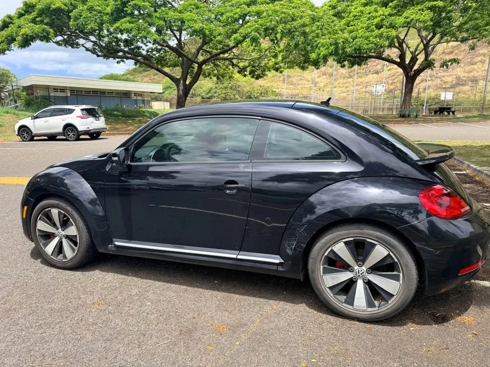 2012 Volkswagen A5 Beetle - Image 5 of 10