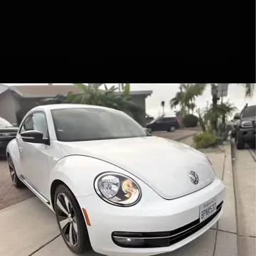 2012 Volkswagen Beetle 2.0T Turbo Hatchback 2D