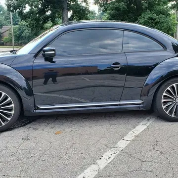 2012 Volkswagen Beetle 2.0T Turbo Hatchback 2D