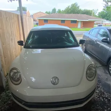 2012 Volkswagen Beetle 2.0T Turbo Hatchback 2D