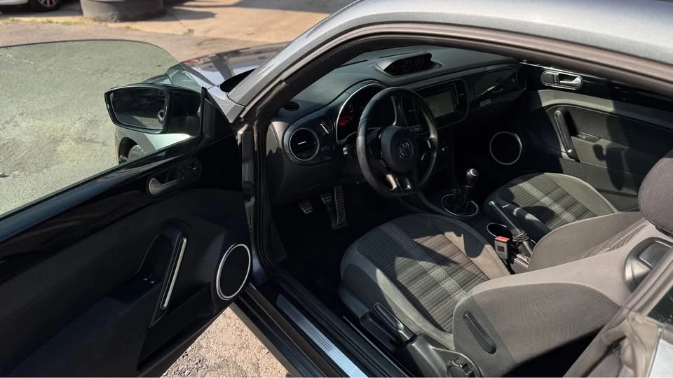 2012 Volkswagen A5 Beetle - Image 19 of 20