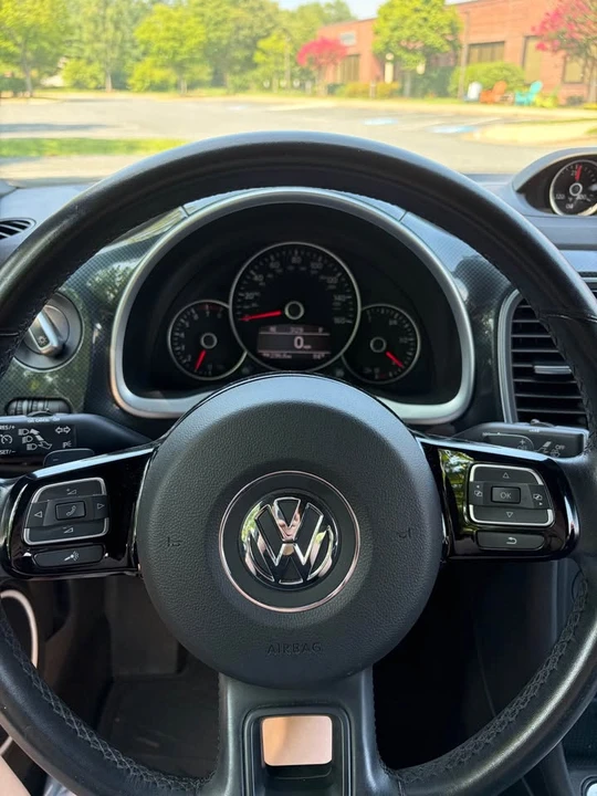 2012 Volkswagen A5 Beetle - Image 12 of 20