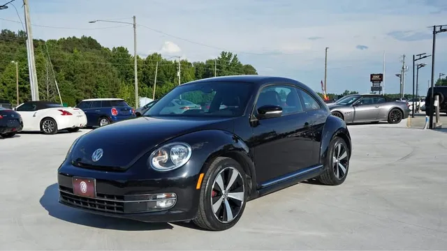 2012 Volkswagen Beetle 2.0T Turbo Hatchback 2D